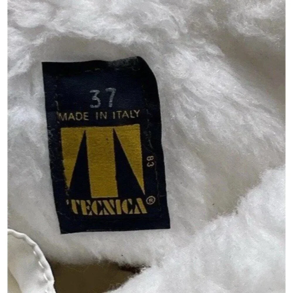 TECNICA Skandia White Fur Ski Boots Made Italy Women’s Size 6.5/ 37 EU